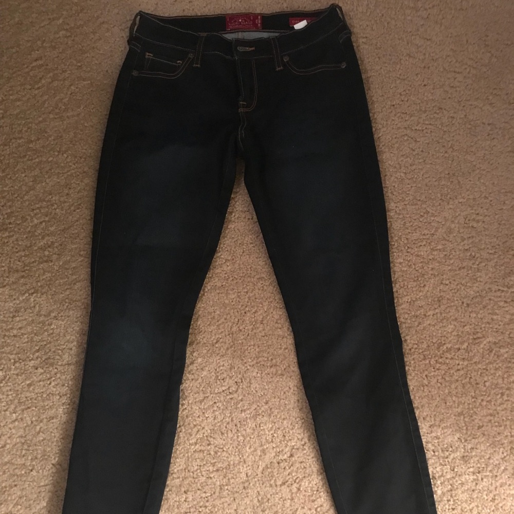 Lucky brand women’s jeans! Never worn!